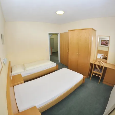 Bliem Aparthotel 3*