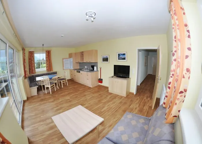 Bliem מלון דירות 4*